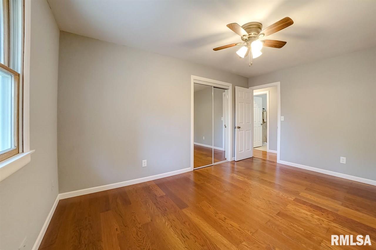 61 North Oxford Road Springfield, IL 62702 - Photo 11 of 35