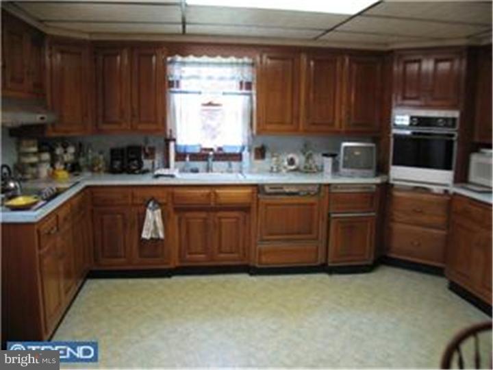 144 Deptford Road Glassboro, NJ 08028 - Photo 2 of 12