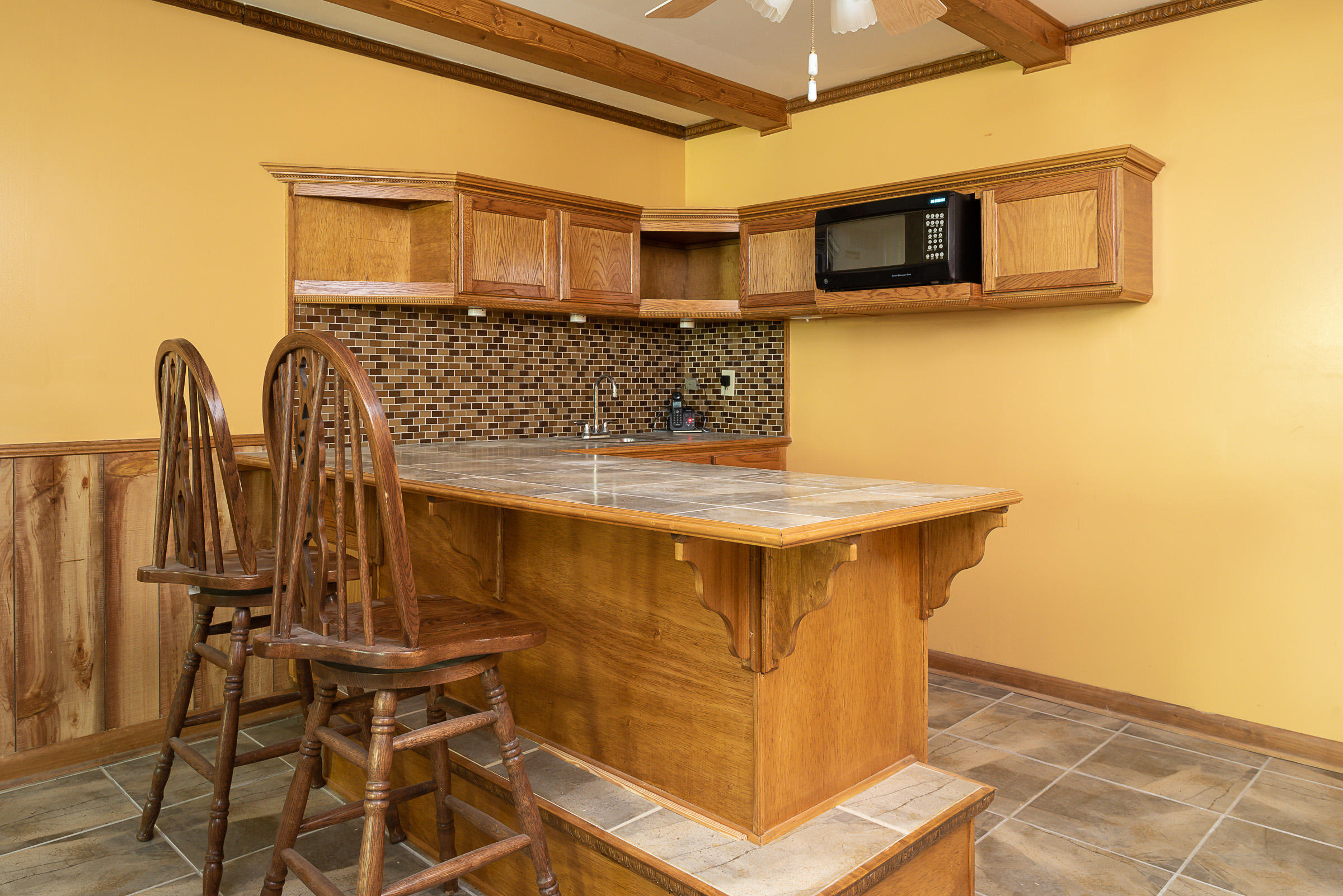 115 Timbercrest Drive Oak Ridge, TN 37830 - Photo 15 of 21 Wet Bar/ Mini Kitchen downstairs
