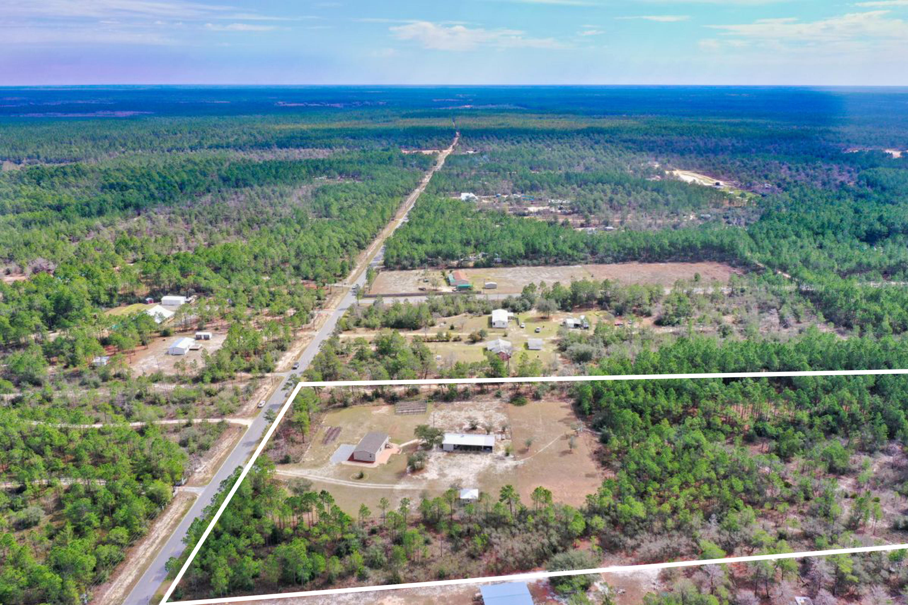 332 Don Graff Road Freeport, FL 32439 - Photo 30 of 33 a view of a yard with a forest
