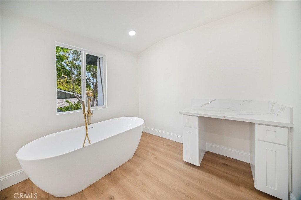 19259 Ludlow Street Porter Ranch, CA 91326 - Photo 29 of 71 Gallery Image 29