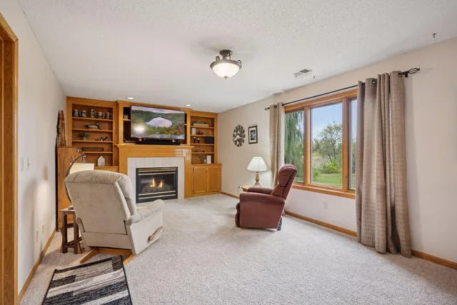 $500,000 | 29928 152nd Street Northwest, Zimmerman, MN 55398