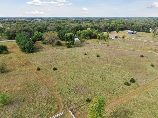 $500,000 | 29928 152nd Street Northwest, Zimmerman, MN 55398