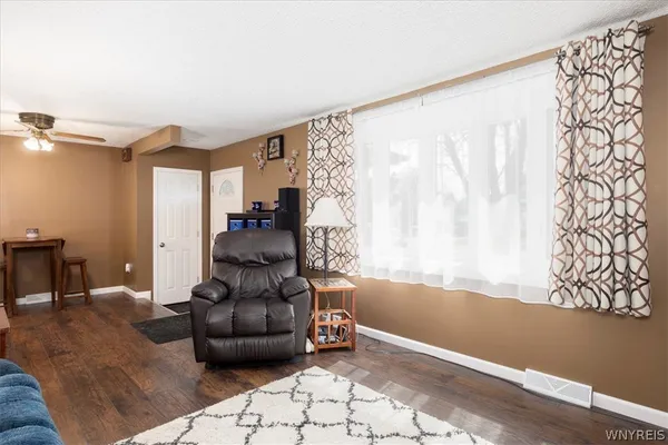 $279,900 | 278 North Seine Drive, Cheektowaga, NY 14227