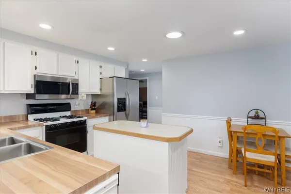 $279,900 | 278 North Seine Drive, Cheektowaga, NY 14227