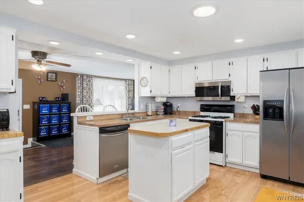 $279,900 | 278 North Seine Drive, Cheektowaga, NY 14227