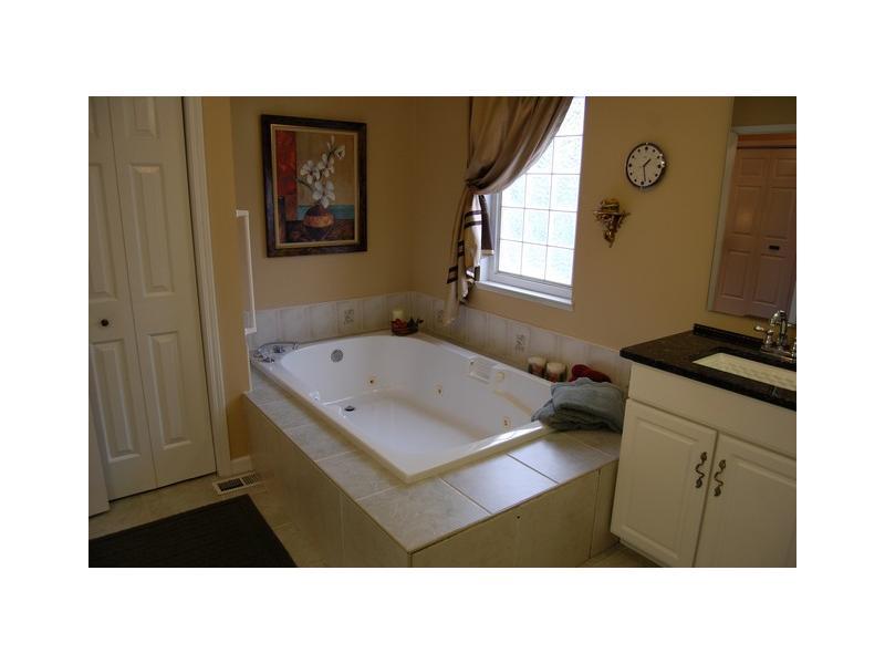 6037 Red Fox Road Pendleton, IN 46064 - Photo 16 of 24