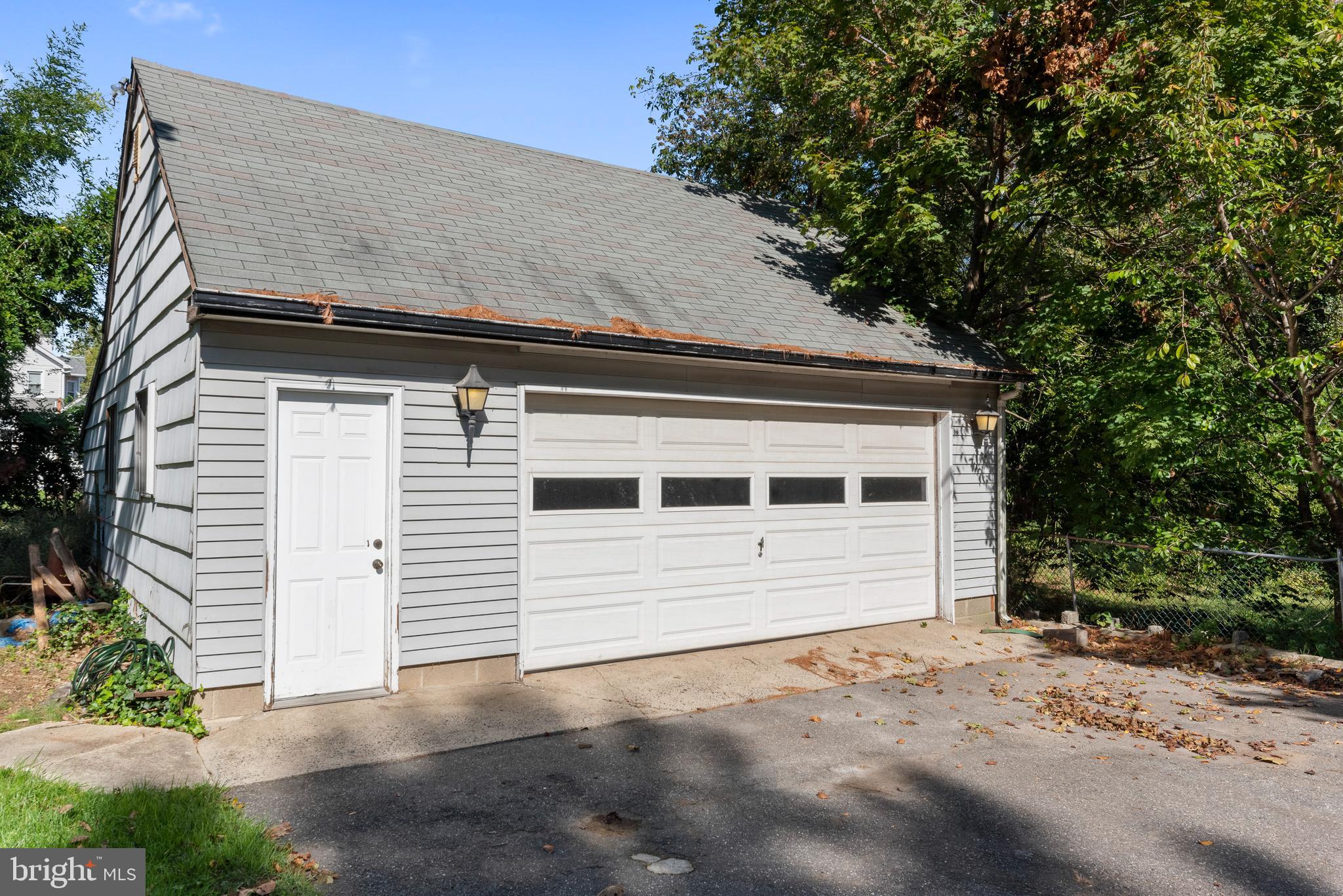 10 Spring Street Media, PA 19063 - Photo 29 of 30 Huge garage