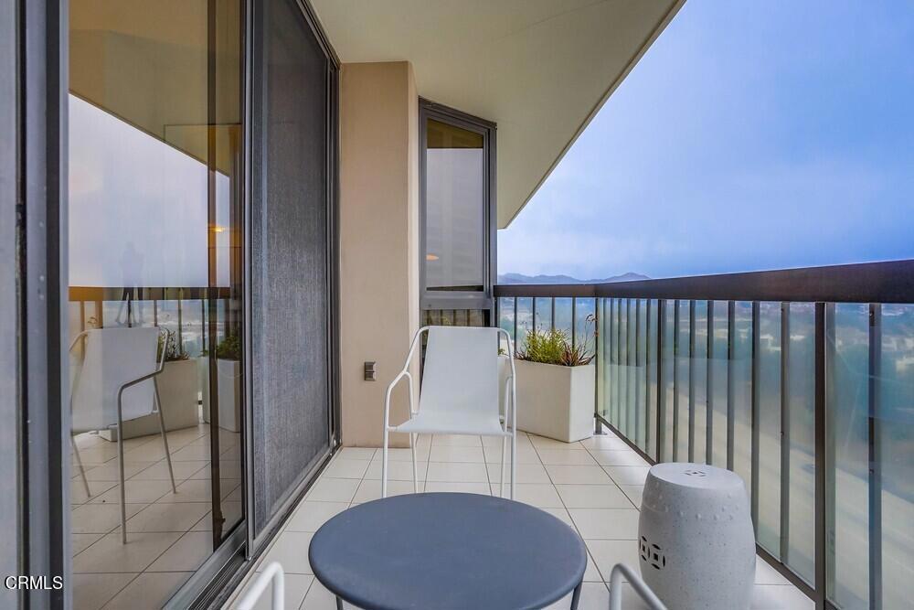 222 Monterey Road, Unit 1103 Glendale, CA 91206 - Photo 45 of 68 222-monterey-rd-033_web