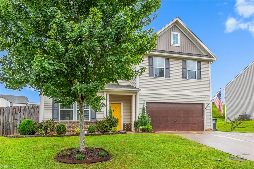 1769 Pinnacle Oaks Drive Rural Hall, NC 27045 - Photo 2 of 23