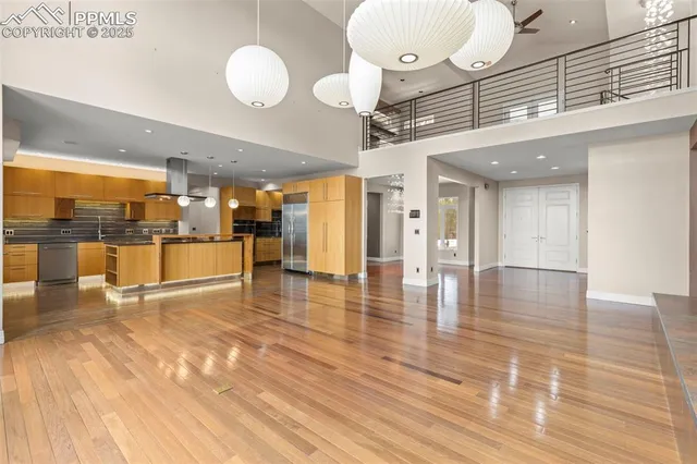 $1,600,000 | 10957 Silver Mountain Point, Colorado Springs, CO 80908