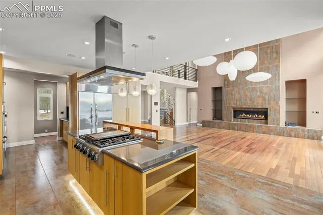 $1,600,000 | 10957 Silver Mountain Point, Colorado Springs, CO 80908