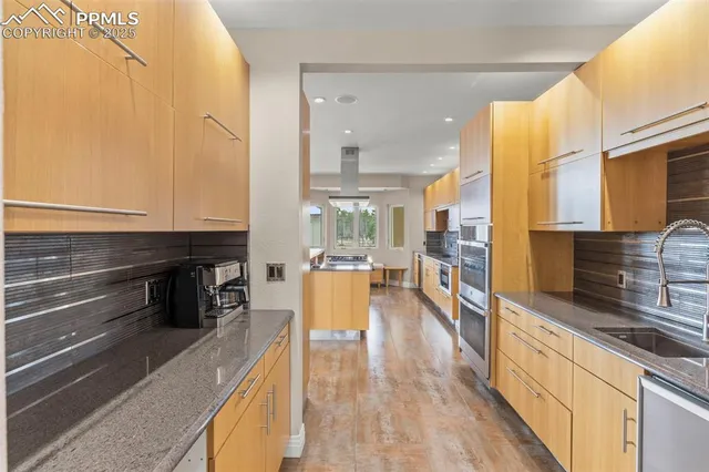 $1,600,000 | 10957 Silver Mountain Point, Colorado Springs, CO 80908