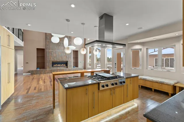 $1,600,000 | 10957 Silver Mountain Point, Colorado Springs, CO 80908