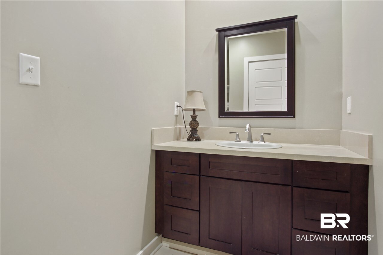 204 Conti Street, Unit 1D Mobile, AL 36602 - Photo 19 of 22