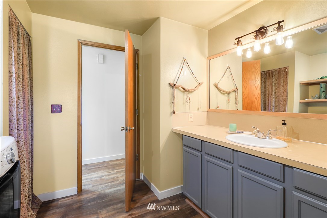 2390 East Hemmi Road Bellingham, WA 98226 - Photo 22 of 40 Gallery Image 22