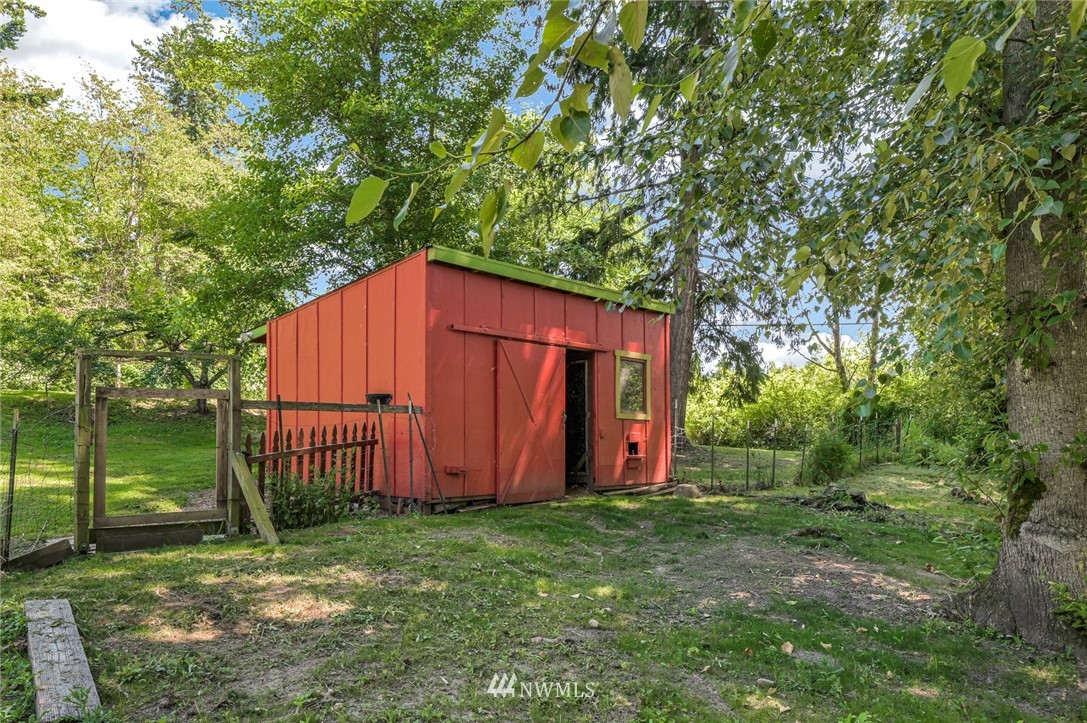 2390 East Hemmi Road Bellingham, WA 98226 - Photo 31 of 40 Gallery Image 31