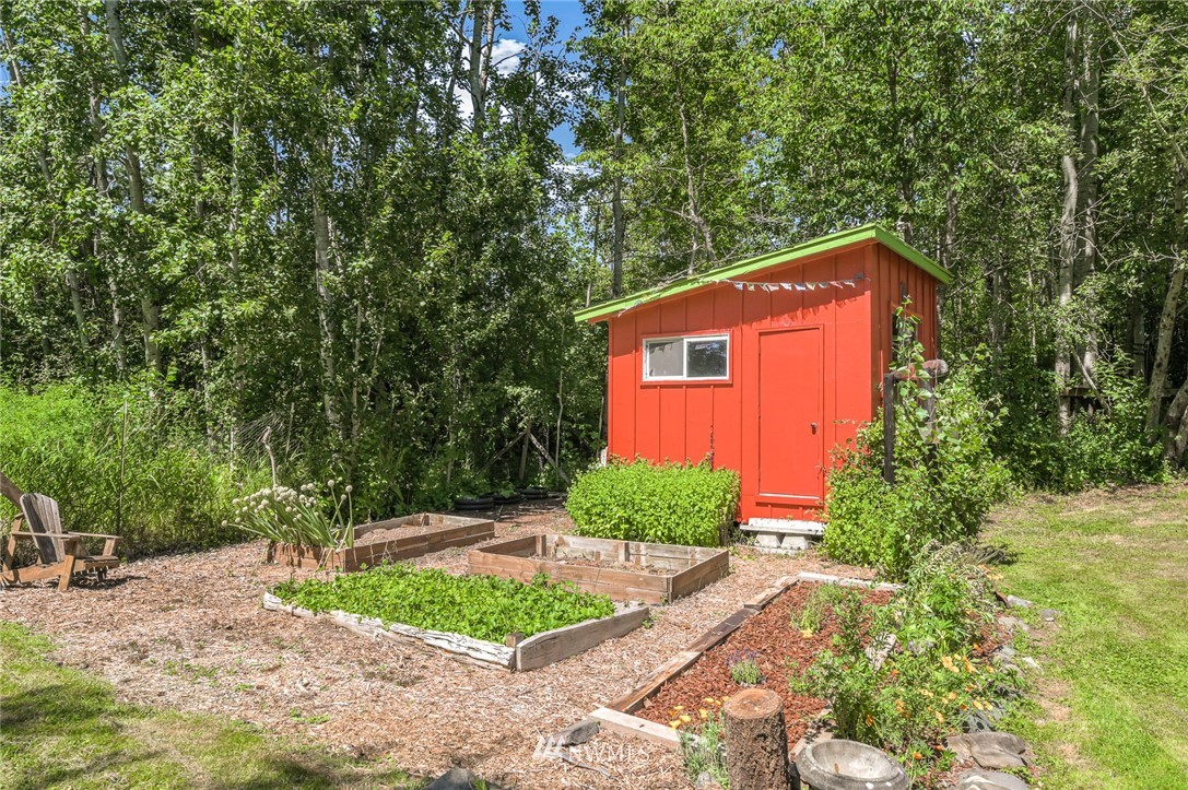 2390 East Hemmi Road Bellingham, WA 98226 - Photo 32 of 40 Gallery Image 32