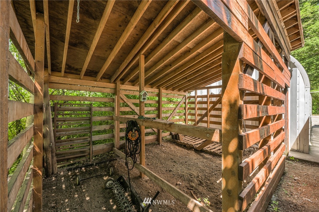 2390 East Hemmi Road Bellingham, WA 98226 - Photo 34 of 40 Gallery Image 34