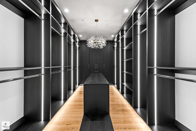 $2,799,000 | 3005 Highland Road, Northbrook, IL 60062