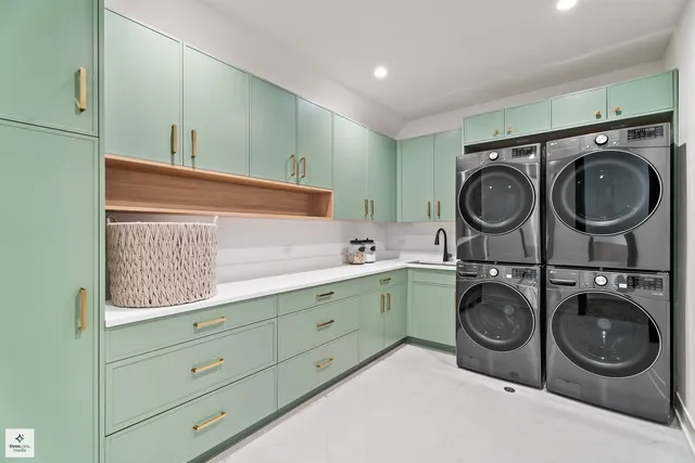 $2,799,000 | 3005 Highland Road, Northbrook, IL 60062