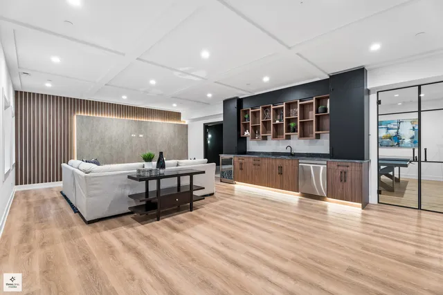 $2,799,000 | 3005 Highland Road, Northbrook, IL 60062