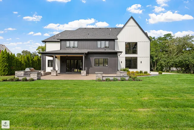 $2,799,000 | 3005 Highland Road, Northbrook, IL 60062