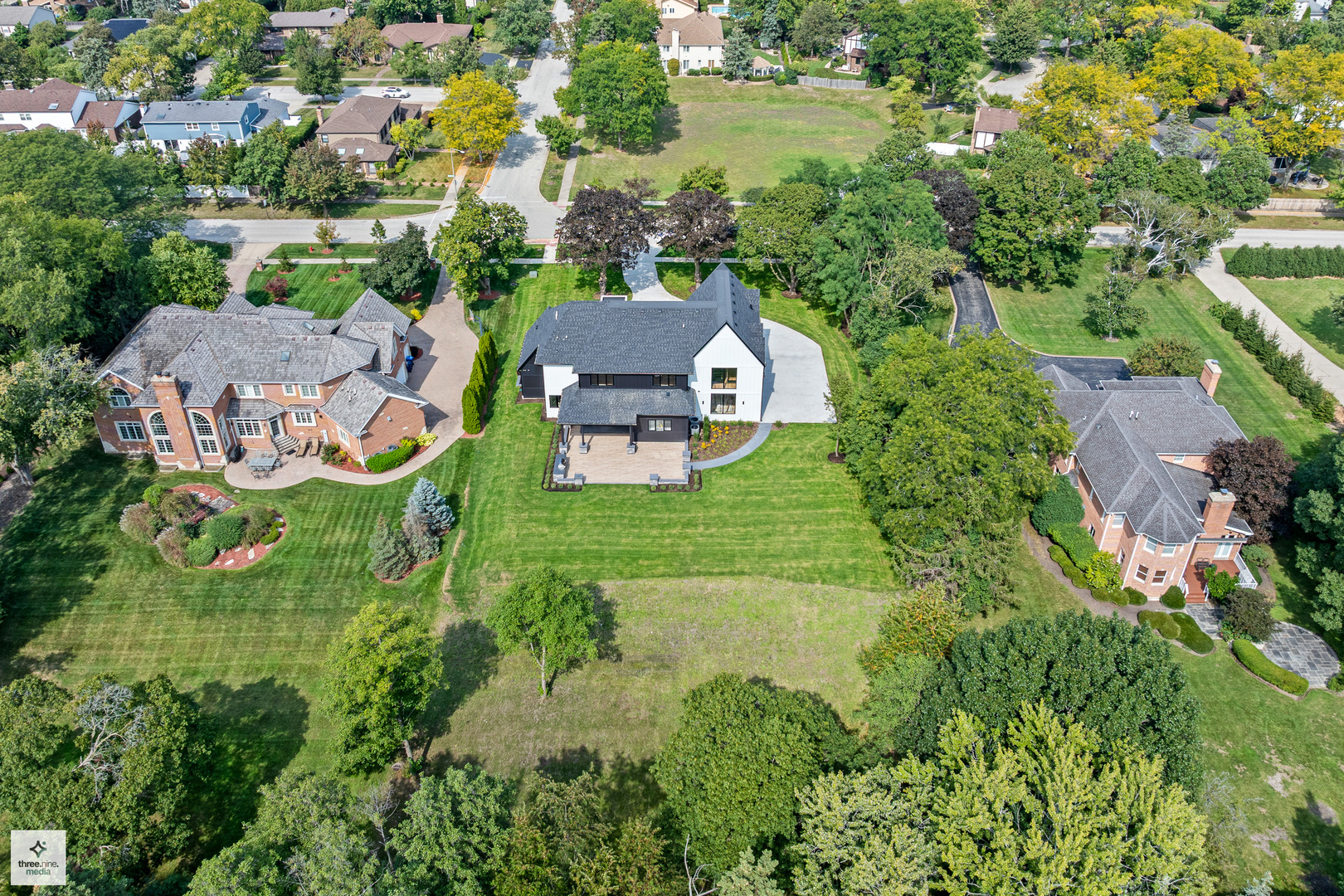 3005 Highland Road Northbrook, IL 60062 - Photo 63 of 68 an aerial view of multiple house