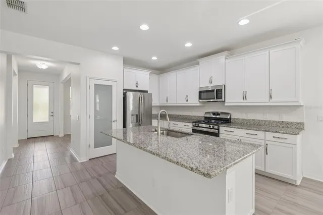 $2,950 | 3982 Night Star Trail, Odessa, FL 33556