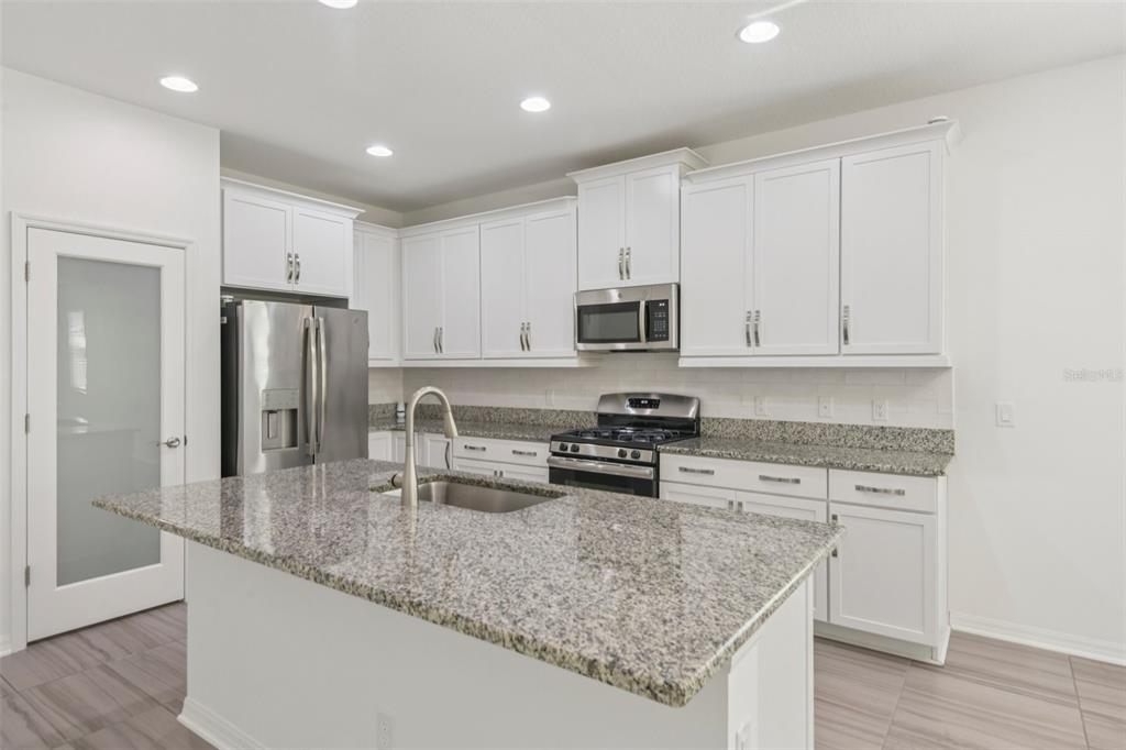 3982 Night Star Trail Odessa, FL 33556 - Photo 7 of 36