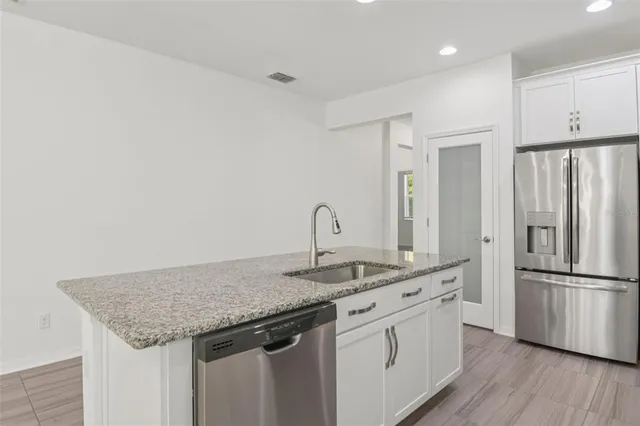 $2,950 | 3982 Night Star Trail, Odessa, FL 33556