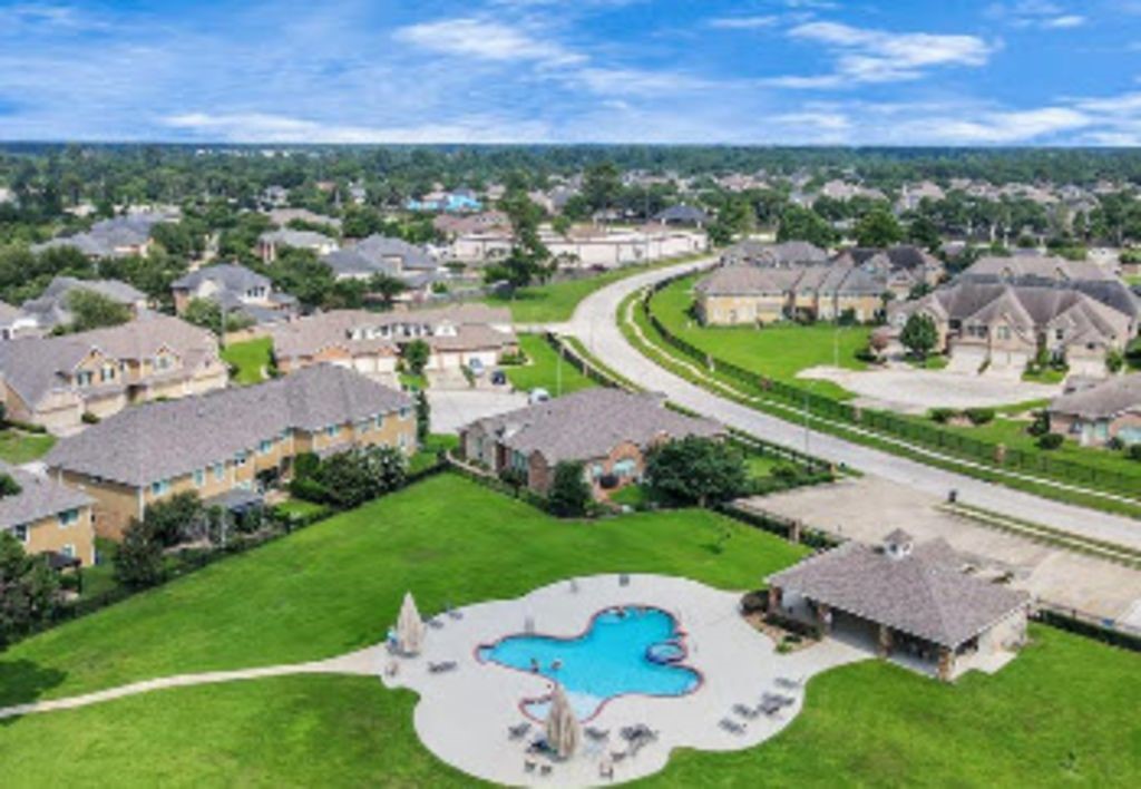 8530 Sunset Loch Drive Spring, TX 77379 - Photo 3 of 14
