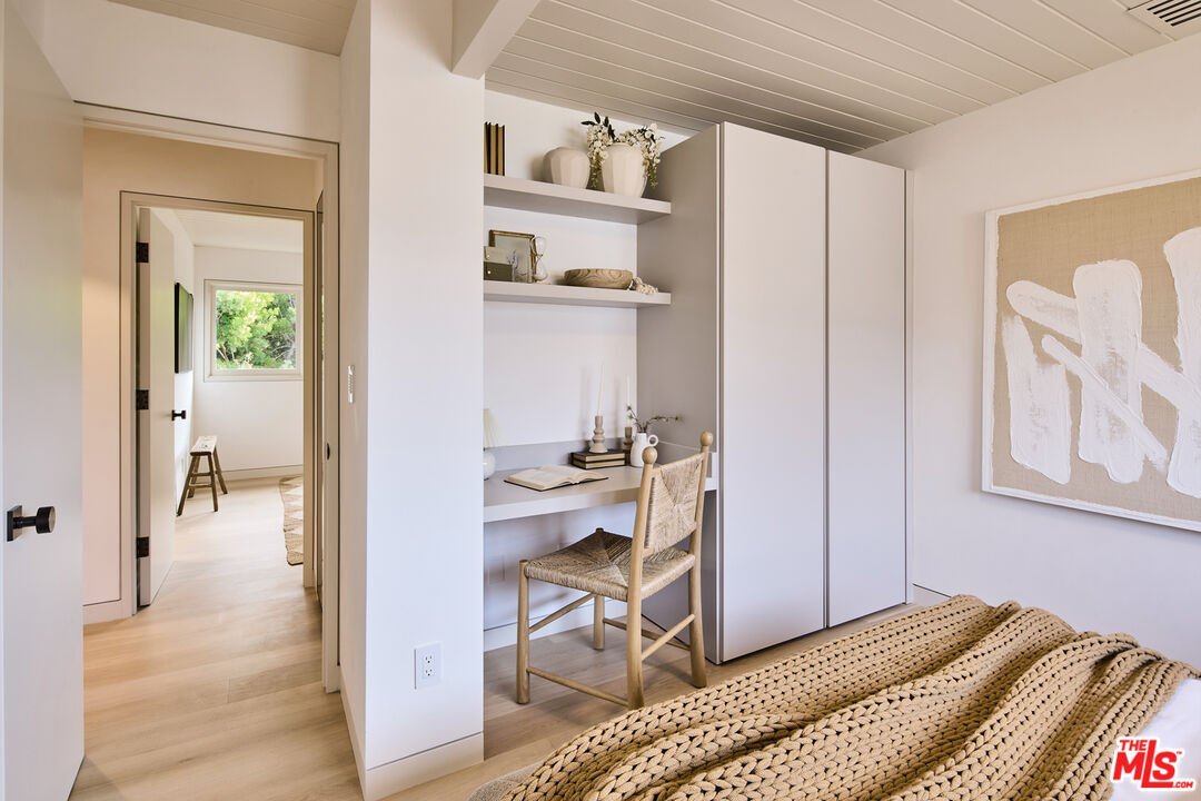 23515 Malibu Colony Road Malibu, CA 90265 - Photo 23 of 30