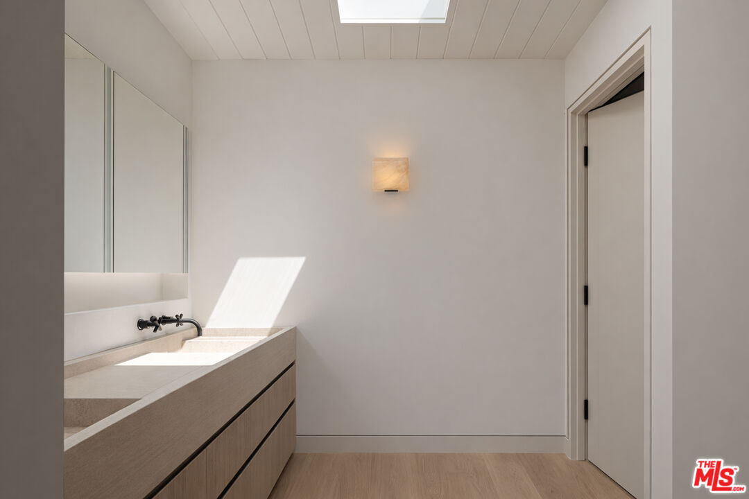 23515 Malibu Colony Road Malibu, CA 90265 - Photo 27 of 30