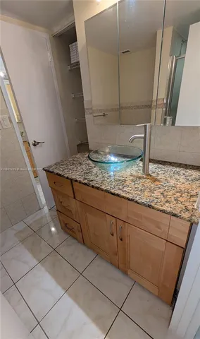 $421,900 | 5701 Collins Avenue, Unit 1105, Miami Beach, FL 33140