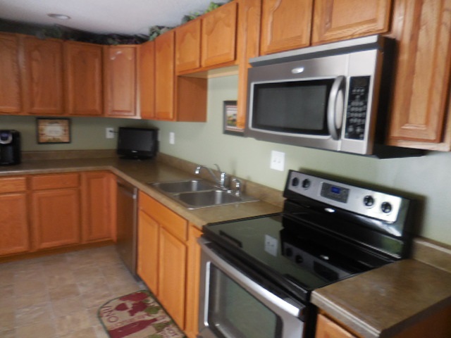 1303 Lakeview Bend Rochester, IN 46975 - Photo 5 of 27