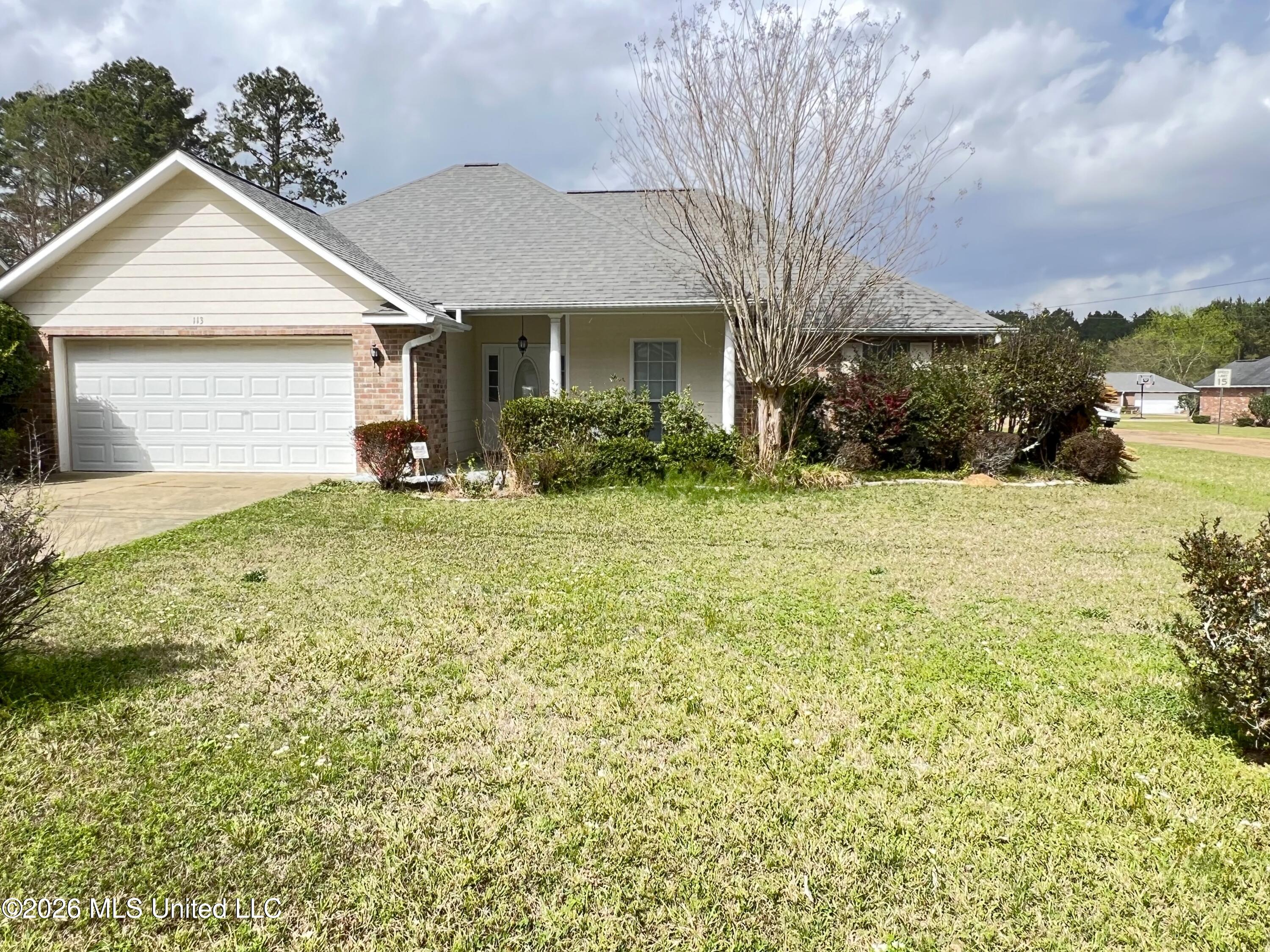 113 Fox Run Drive McComb, MS 39648 - Photo 1 of 30 IMG_6308