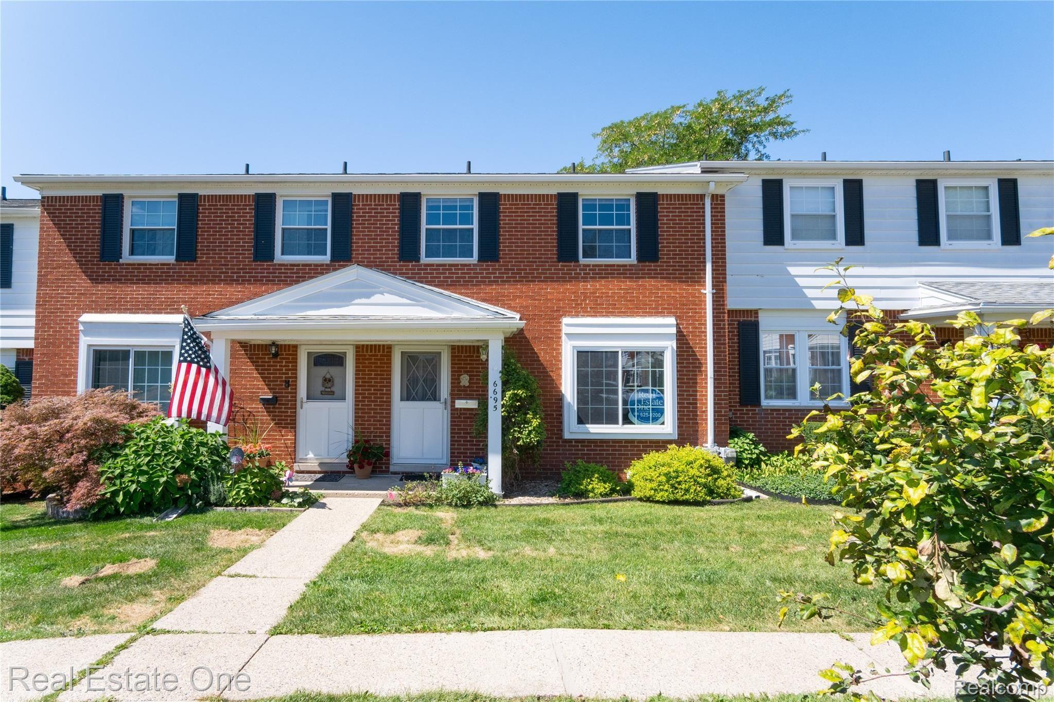 6695 Andersonville Road Clarkston, MI 48346 - Photo 1 of 35 Exteriors (2 of 9).jpg
