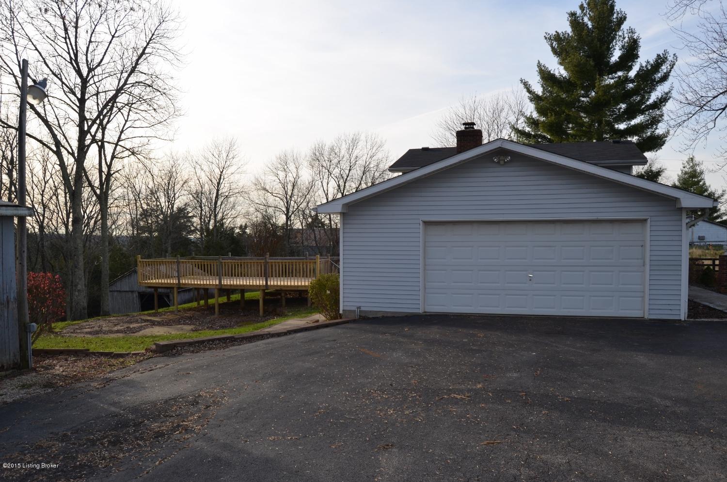 2316 Rebel Ridge Road La Grange, KY 40031 - Photo 8 of 46 RR left