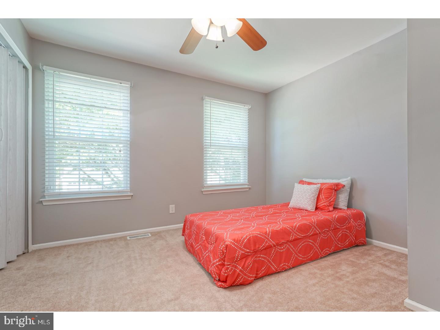 33 Lexington Park Road Sicklerville, NJ 08081 - Photo 19 of 25 Bedroom 3
