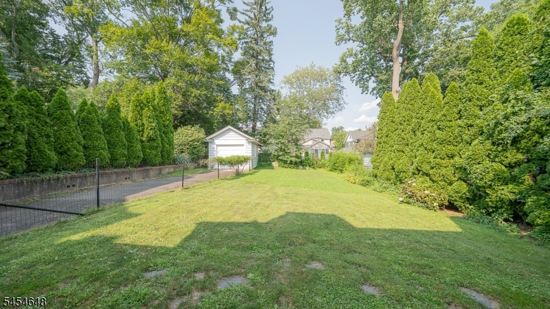 23 Bailey Road Millburn, NJ 07041 - Photo 30 of 33 Gallery Image 30