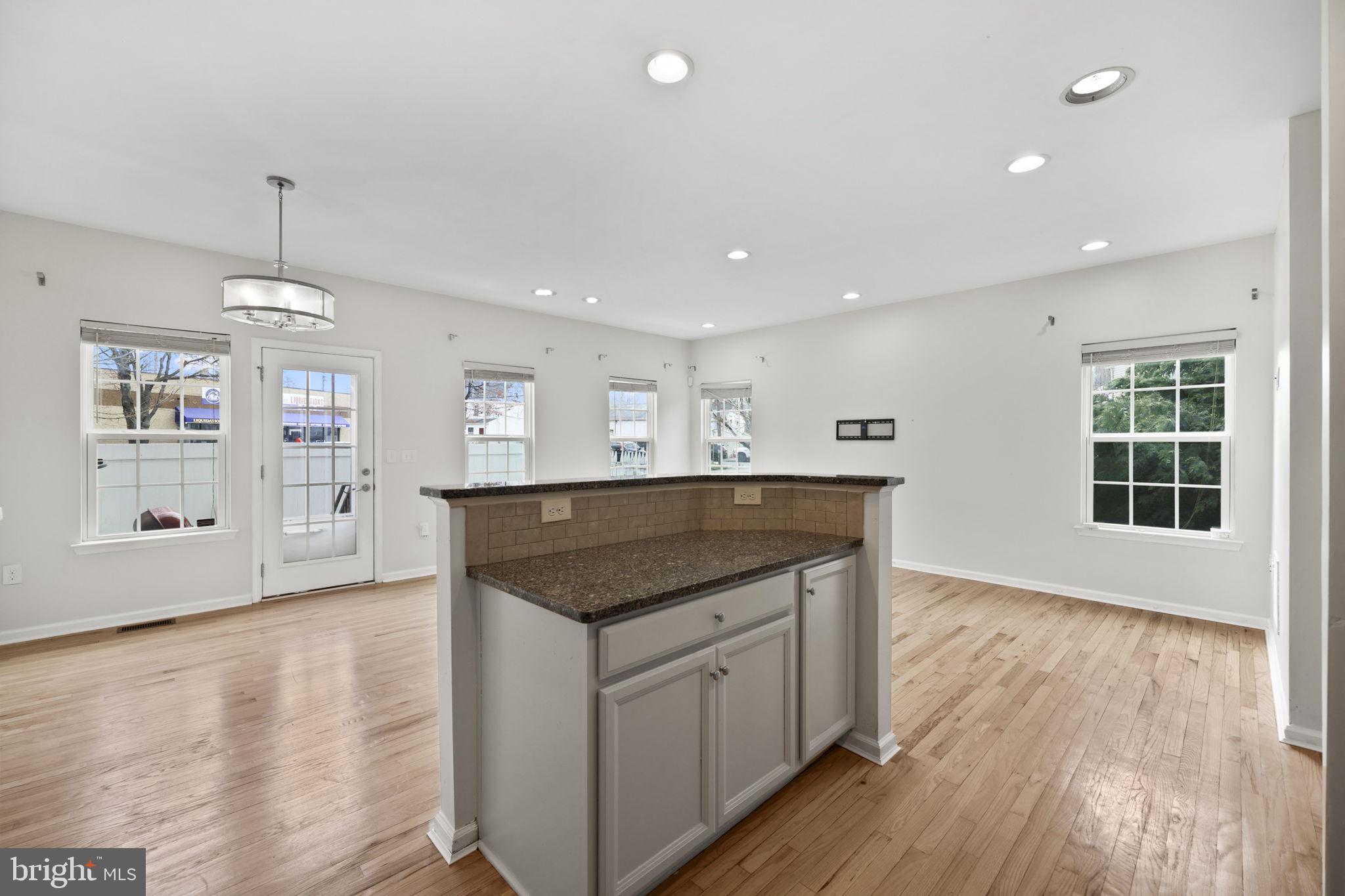 18 Panfili Lane Hamilton, NJ 08610 - Photo 12 of 46