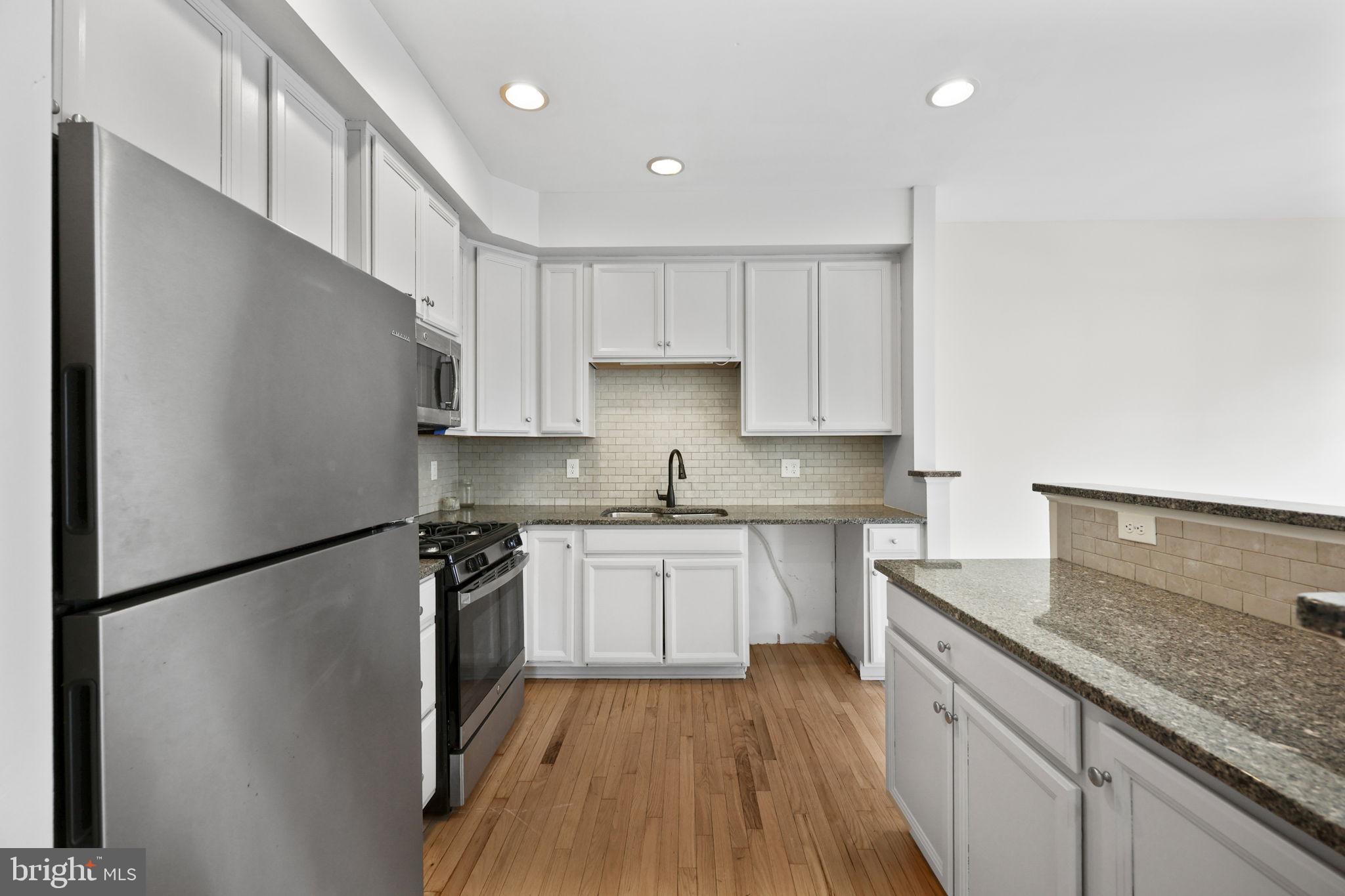 18 Panfili Lane Hamilton, NJ 08610 - Photo 9 of 46