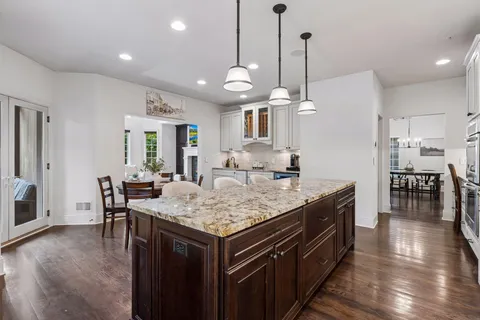 $1,650,000 | 2647 Plymouth Road, Minnetonka, MN 55305