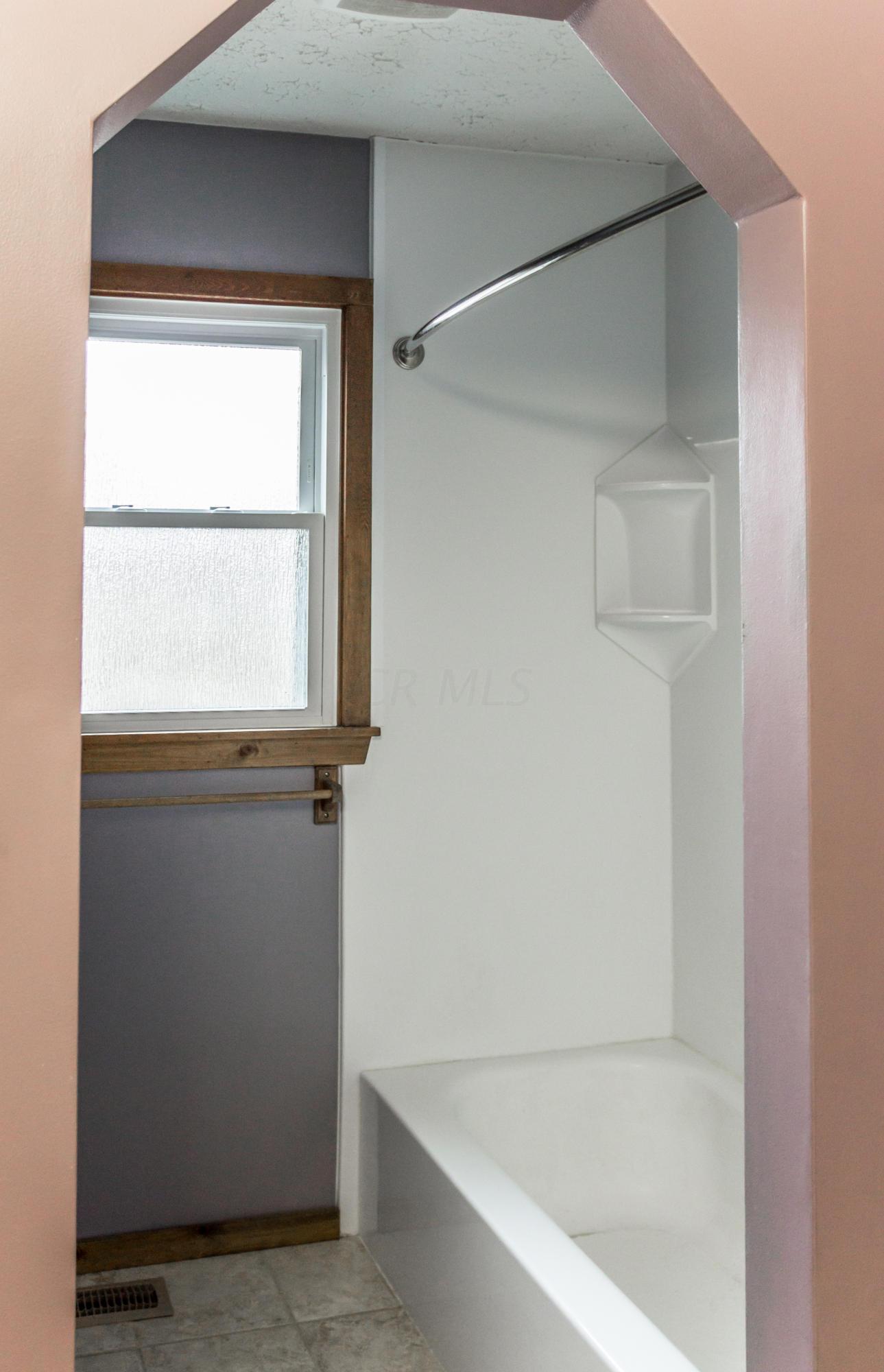 3375 Briggs Road Columbus, OH 43204 - Photo 18 of 29 Gallery Image 18