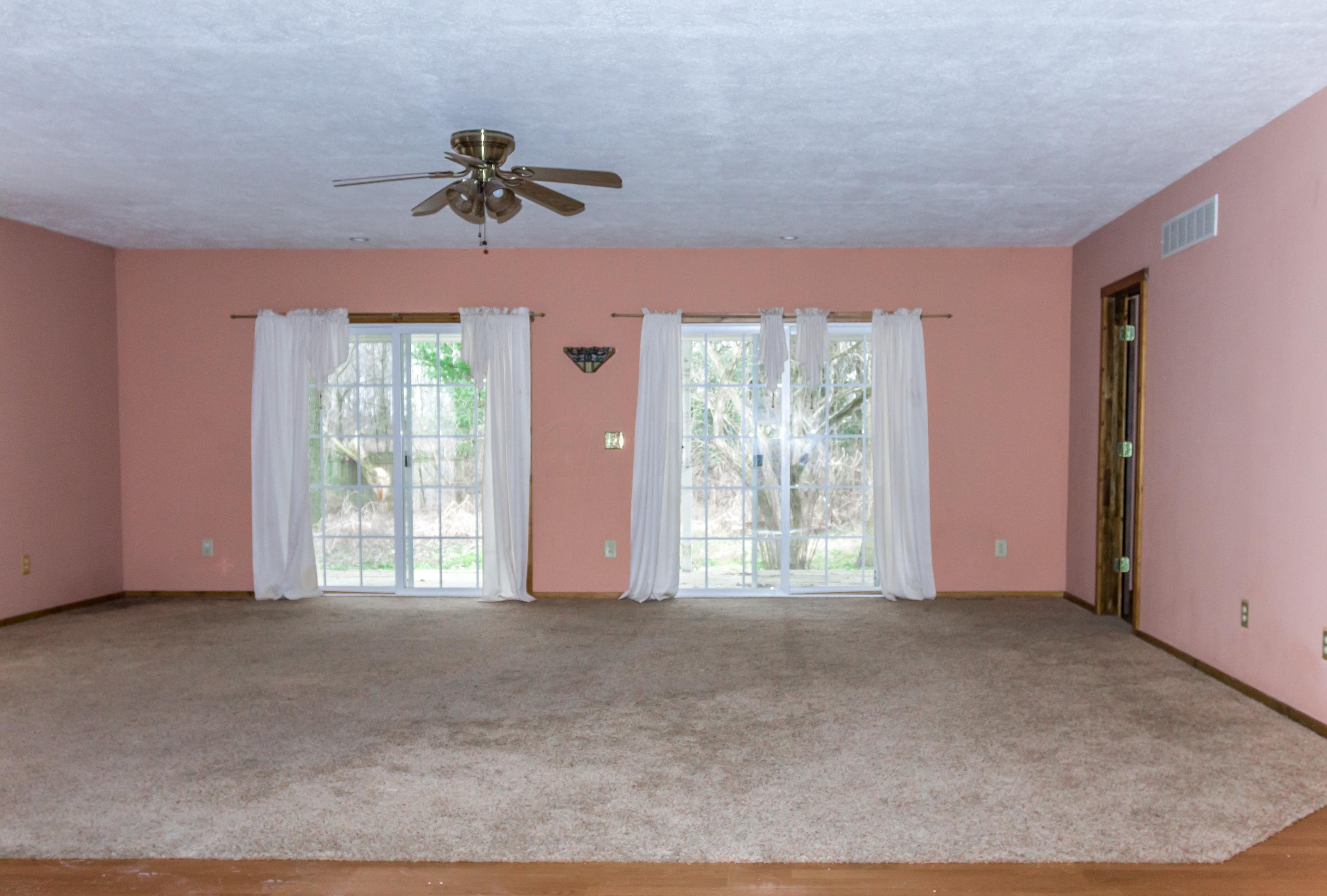 3375 Briggs Road Columbus, OH 43204 - Photo 4 of 29 Gallery Image 4