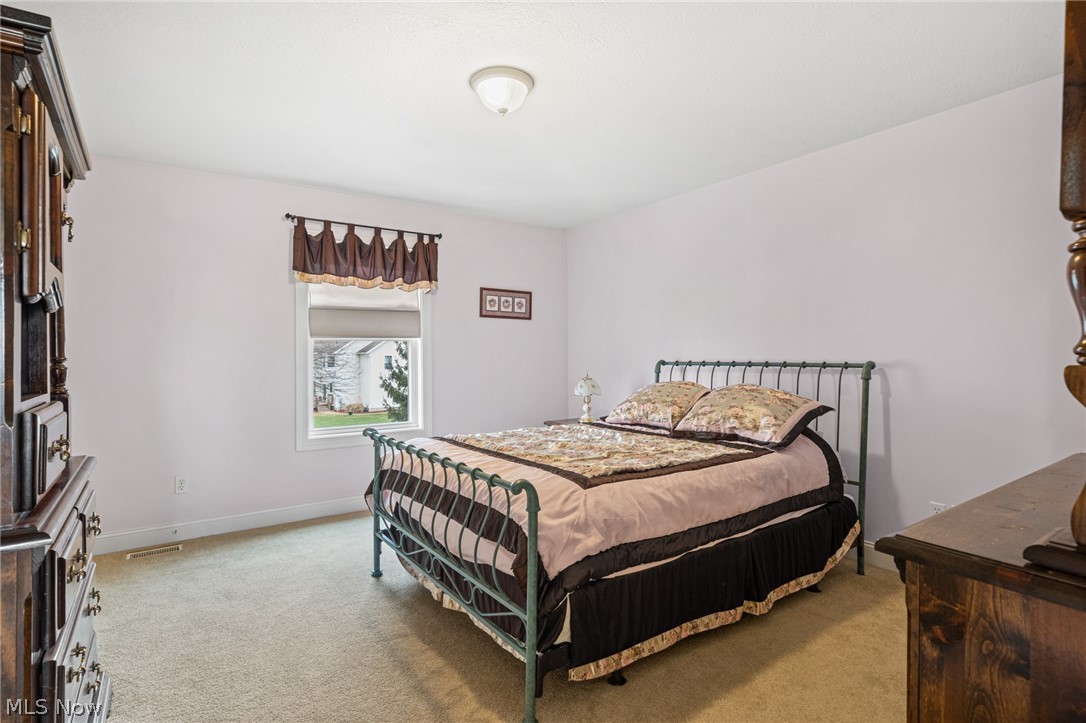 489 South Hametown Road Akron, OH 44321 - Photo 18 of 34 Gallery Image 18