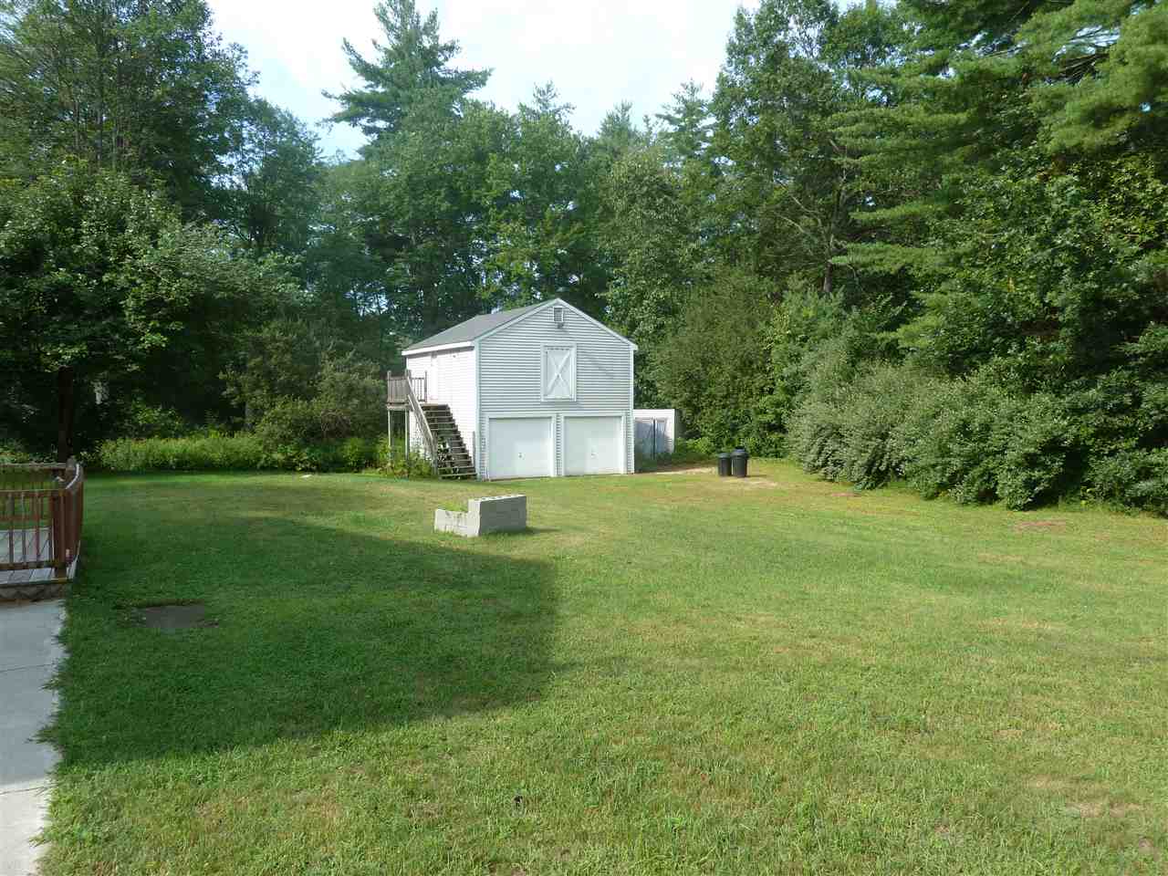 39 Riverside Drive Allenstown, NH 03275 - Photo 3 of 9