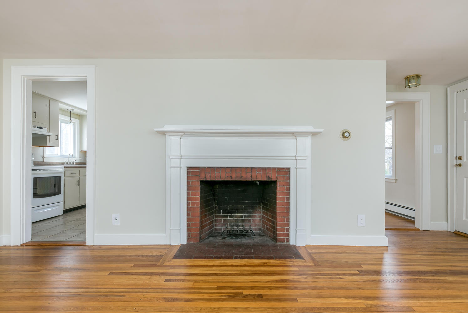 29 Frances Street Portland, ME 04102 - Photo 11 of 59 29 Frances St Portland ME-large-011-007-