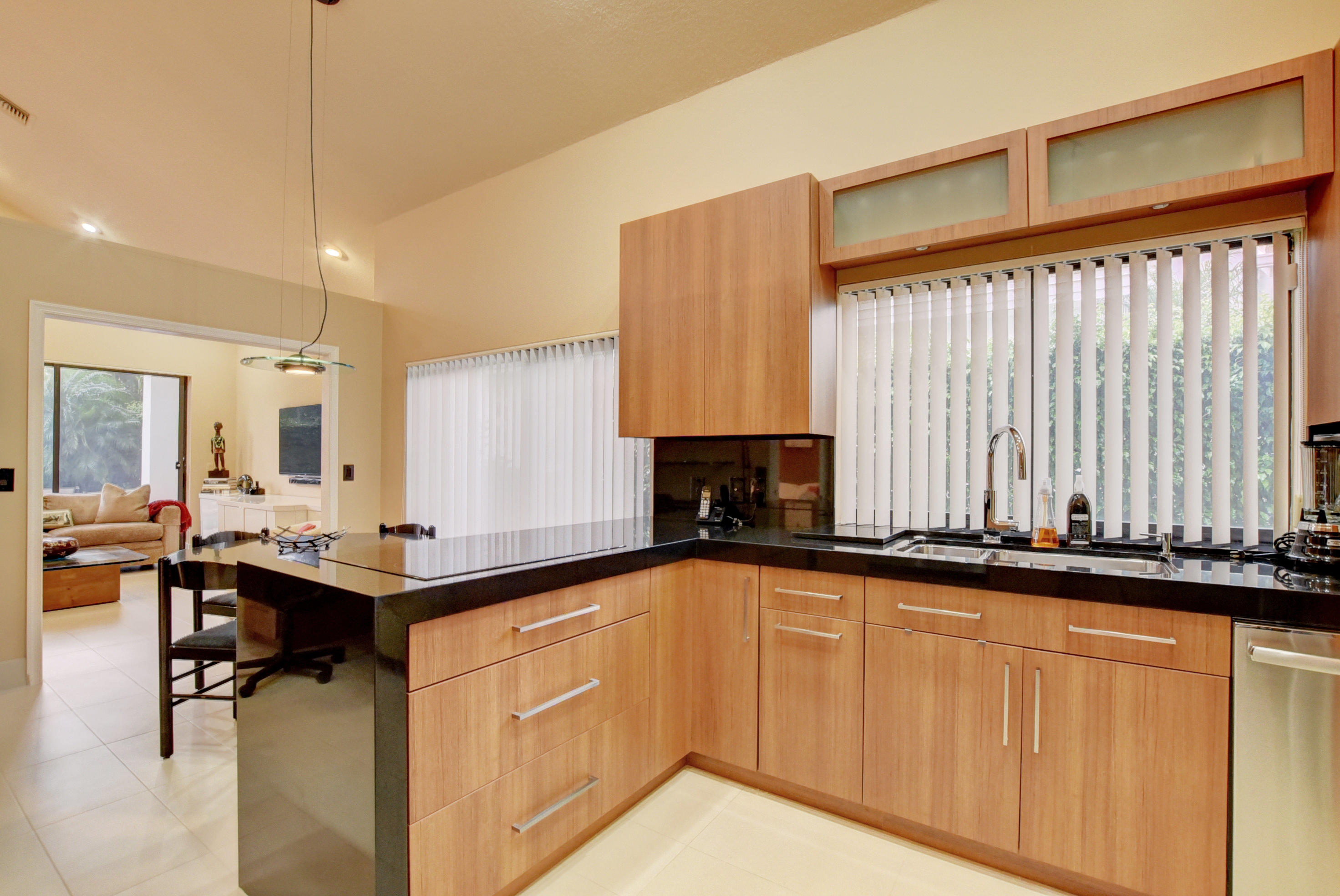 7246 Gateside Drive Boca Raton, FL 33496 - Photo 10 of 28 10_ebf_0461